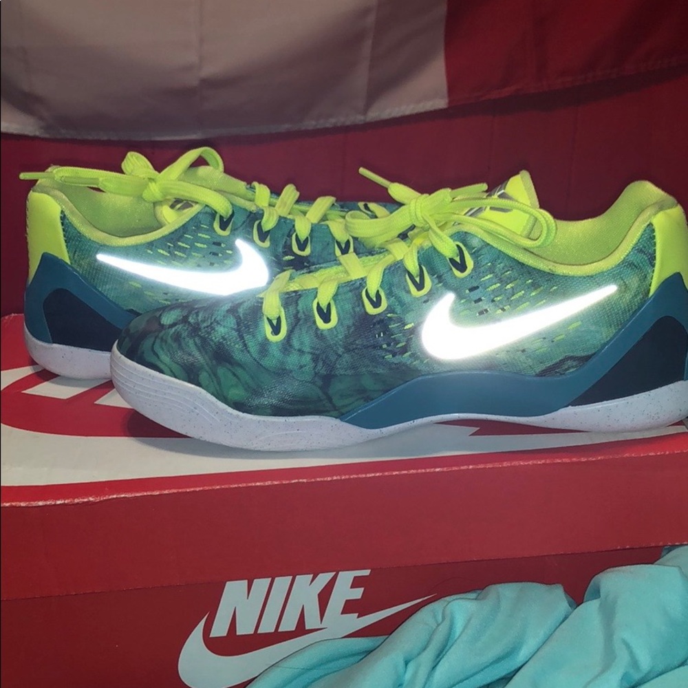 New Nike Kobe 9 EM “easter”